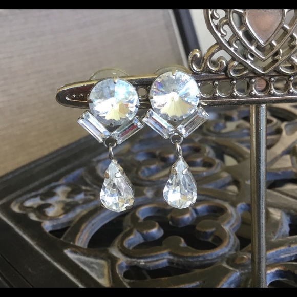 Vintage Crystal Earrings - Picture 2 of 4